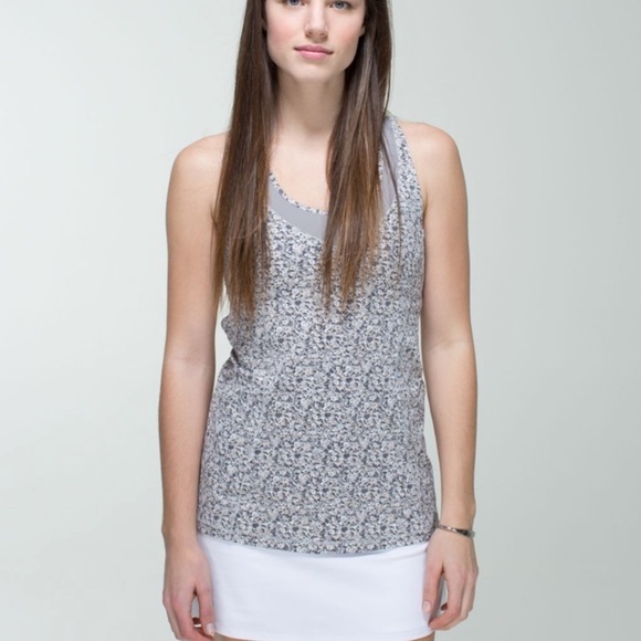 Lululemon Tone It Tank - Picture 2 of 8